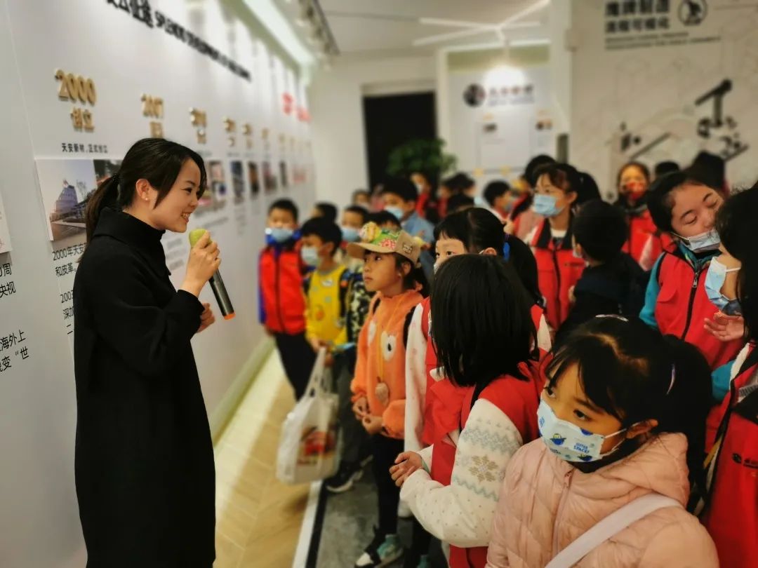 爭做未來接班人——2022佛山傳媒集團職工子女冬令營走進鷹牌！(圖9)