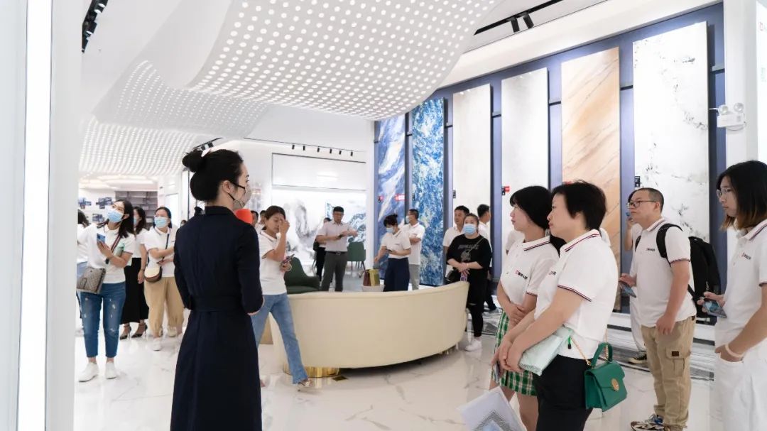 落地新戰(zhàn)略，實(shí)踐新模式，決戰(zhàn)新未來 ｜ 2022鷹牌墻地專家全國(guó)店長(zhǎng)培訓(xùn)圓滿收官！(圖6)