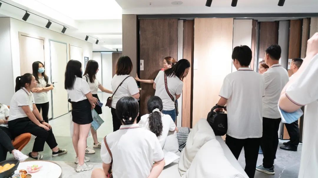 落地新戰(zhàn)略，實(shí)踐新模式，決戰(zhàn)新未來 ｜ 2022鷹牌墻地專家全國(guó)店長(zhǎng)培訓(xùn)圓滿收官！(圖8)