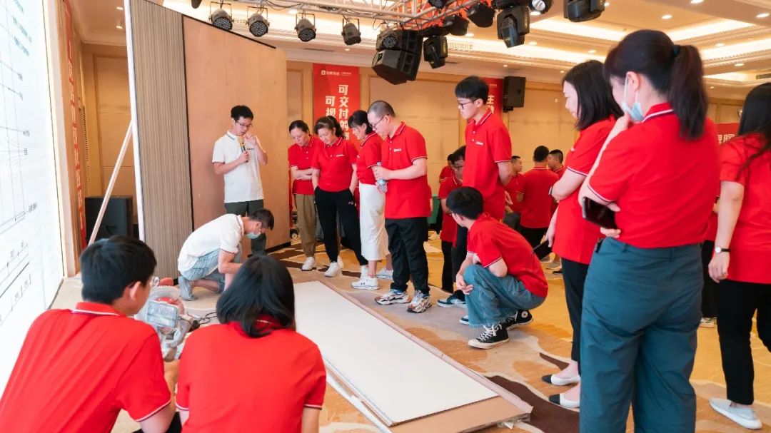 落地新戰(zhàn)略，實(shí)踐新模式，決戰(zhàn)新未來 ｜ 2022鷹牌墻地專家全國(guó)店長(zhǎng)培訓(xùn)圓滿收官！(圖17)