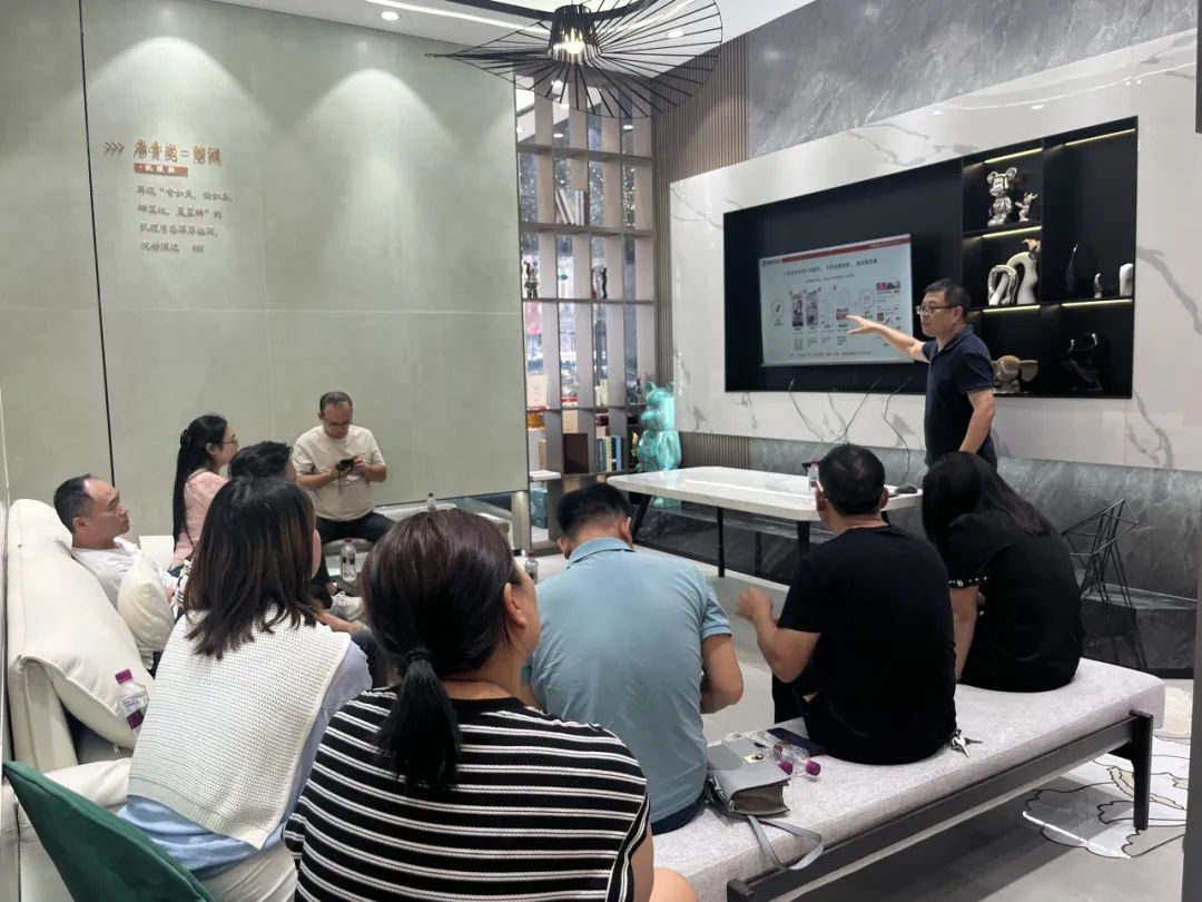 破局搶單 決勝終端｜2024鷹牌陶瓷區(qū)域培訓(xùn)會(huì)-湖北站圓滿舉行！(圖10)