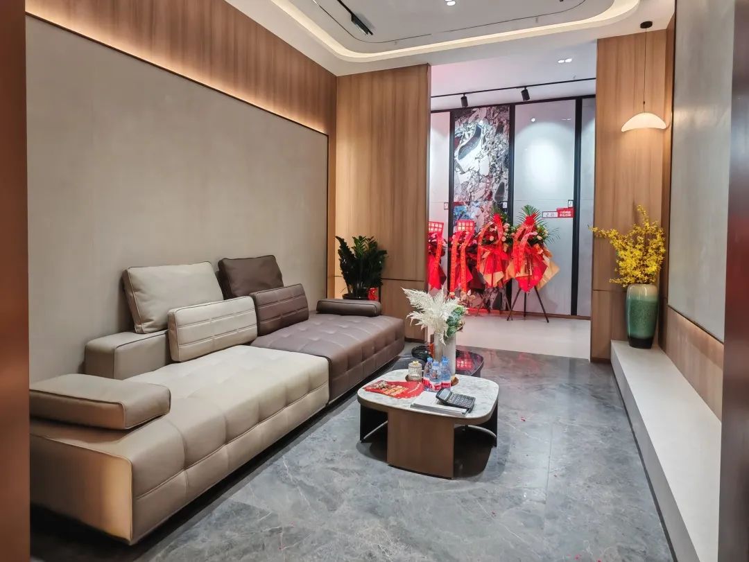 新店開業(yè)｜防城港鷹牌陶瓷旗艦店盛大開業(yè)！(圖17)