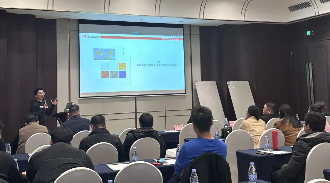 聚勢(shì)前行 贏戰(zhàn)終端｜鷹牌陶瓷2025年懷化中心倉年度營銷會(huì)議暨訂貨會(huì)圓滿落幕！(圖4)