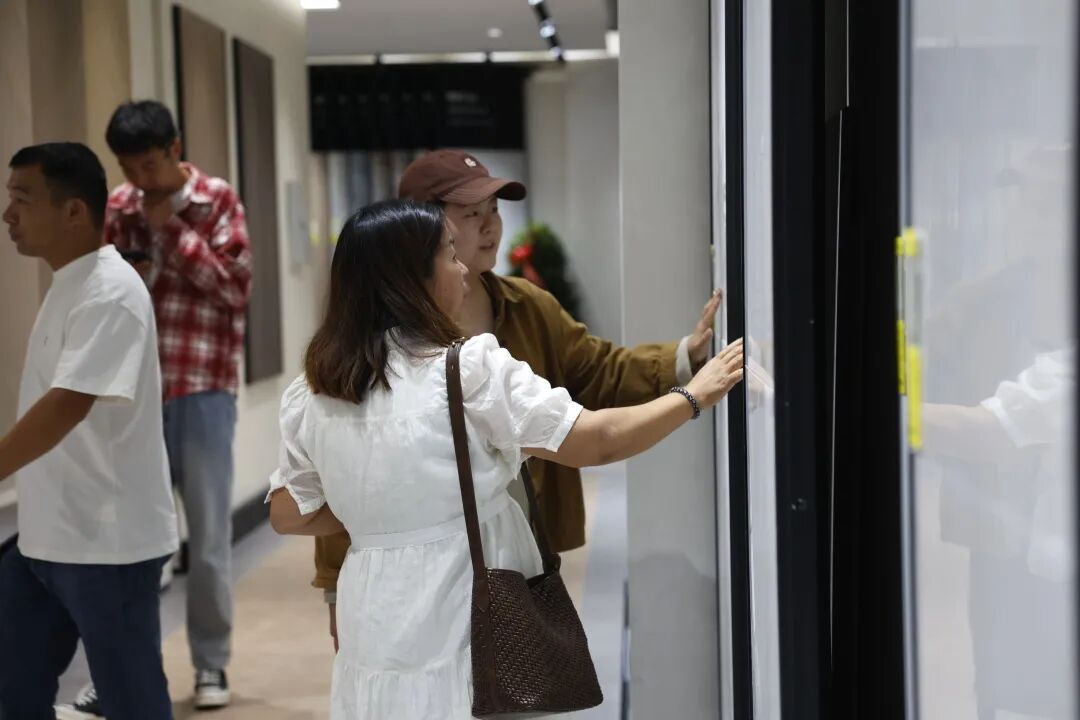 新店開業(yè)｜鷹牌陶瓷昆明新店盛大開業(yè)，共赴美學新境！(圖4)