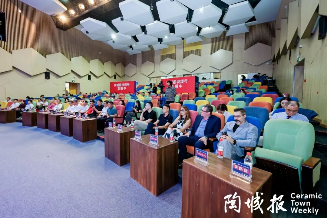 重磅榮譽(yù)｜鷹牌陶瓷再獲“中意陶瓷設(shè)計大賽”創(chuàng)意設(shè)計金獎！(圖3)